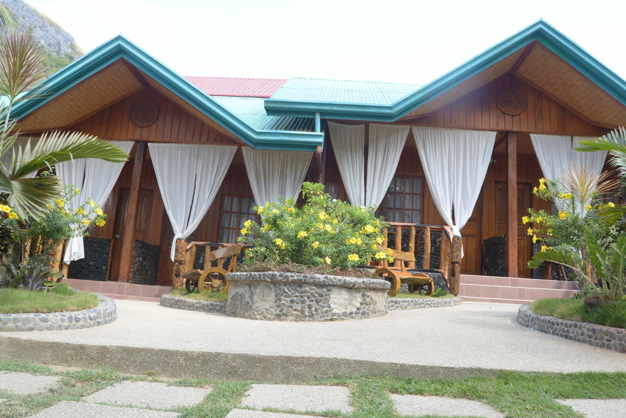 Jurias Garden Hotel El Nido Exteriör bild
